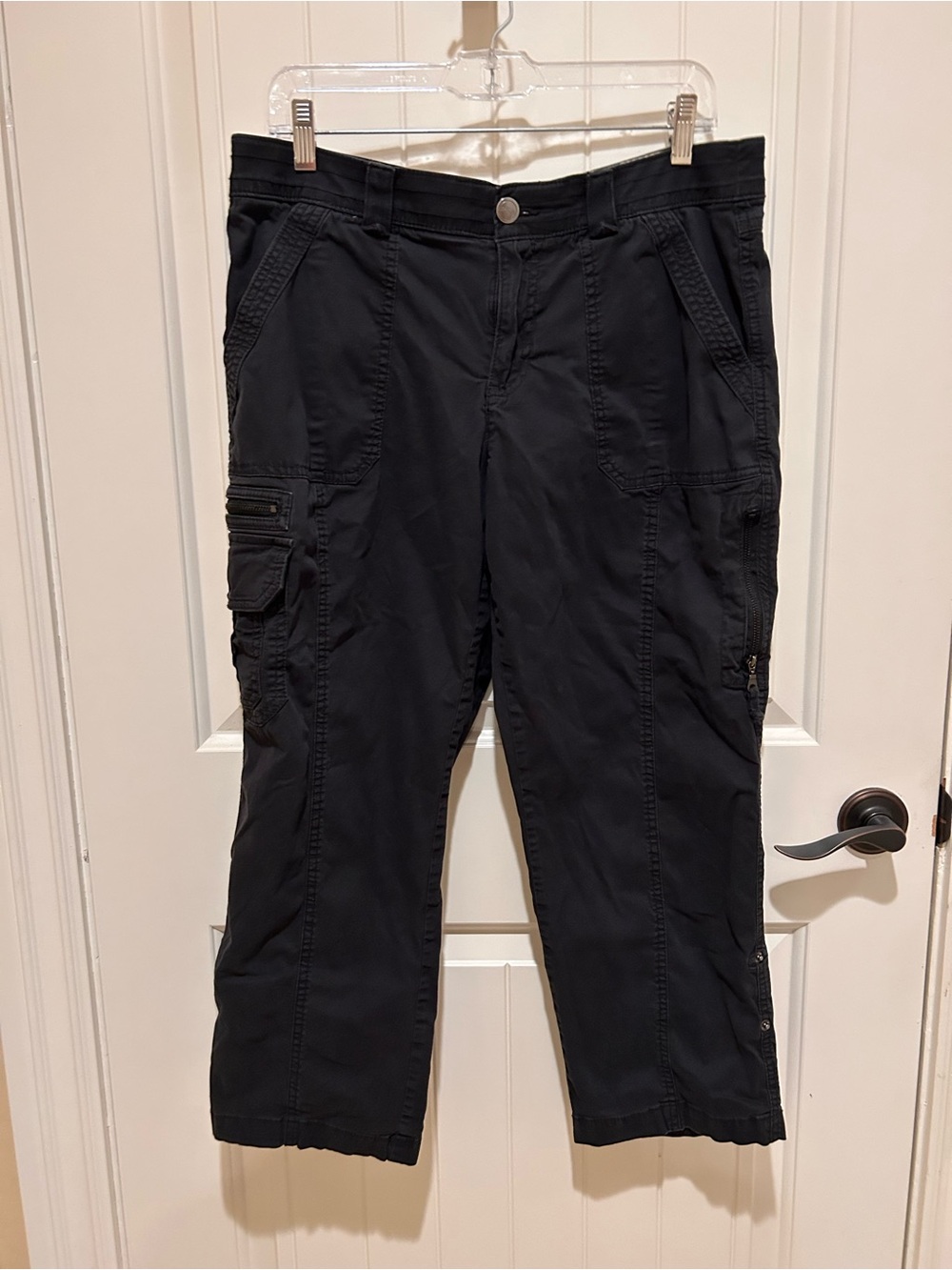 Natural Reflections Black Cargo Convertible Capri Pants